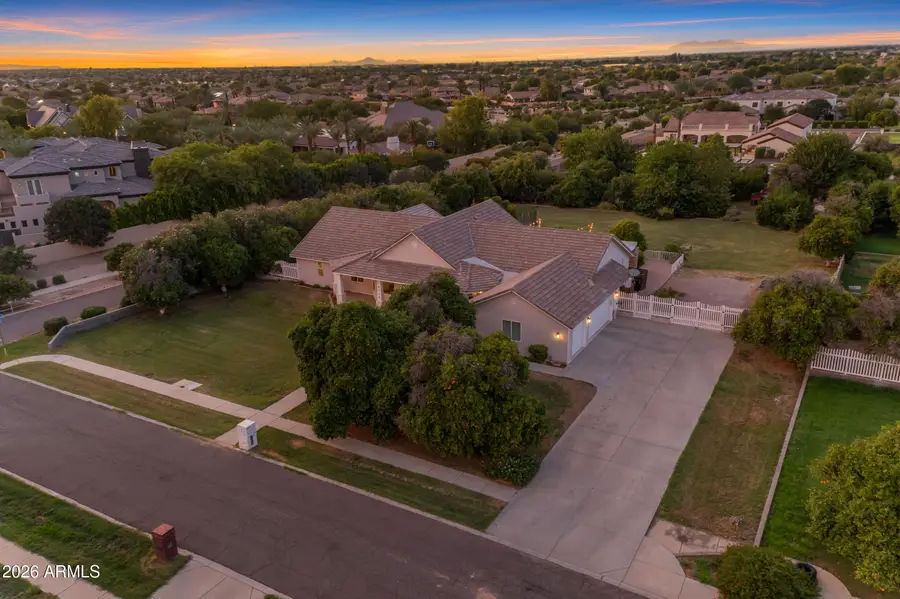 18110 E Sunnybrook Lane, Gilbert, AZ 85298 - #3