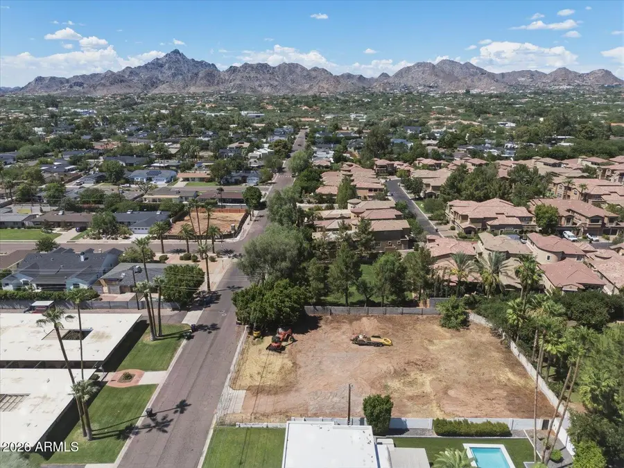 5041 N 34th Street #37, Phoenix, AZ 85018 - #3