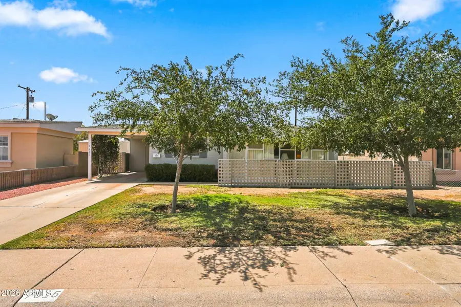 7015 W Wolf Street, Phoenix, AZ 85033 - #3