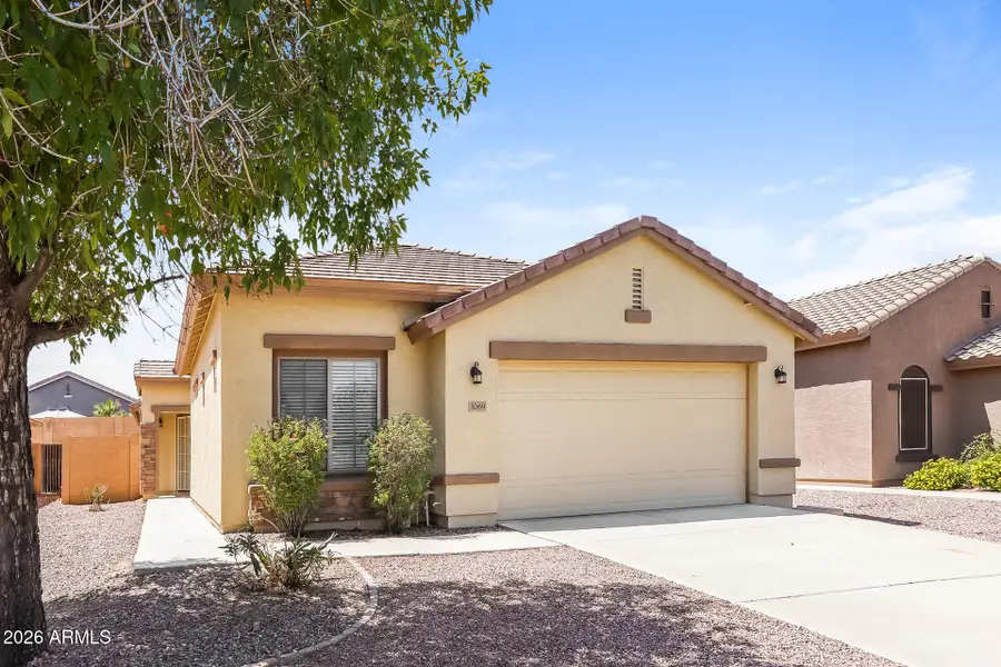 1069 W Desert Hills Drive, San Tan Valley, AZ 85143 - #2