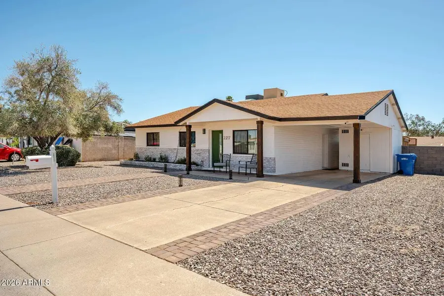 2217 W Michigan Avenue, Phoenix, AZ 85023 - #2