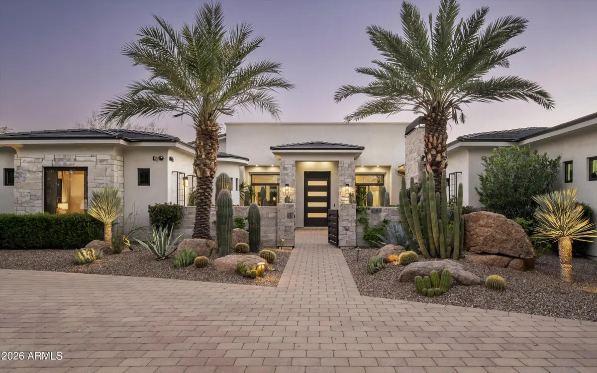 8700 N 55th Place, Paradise Valley, AZ 85253 - #1