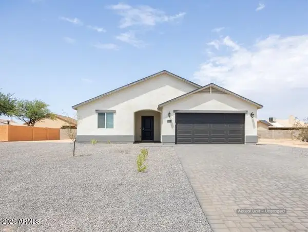 16010 S Maui Circle, Arizona City, AZ 85123