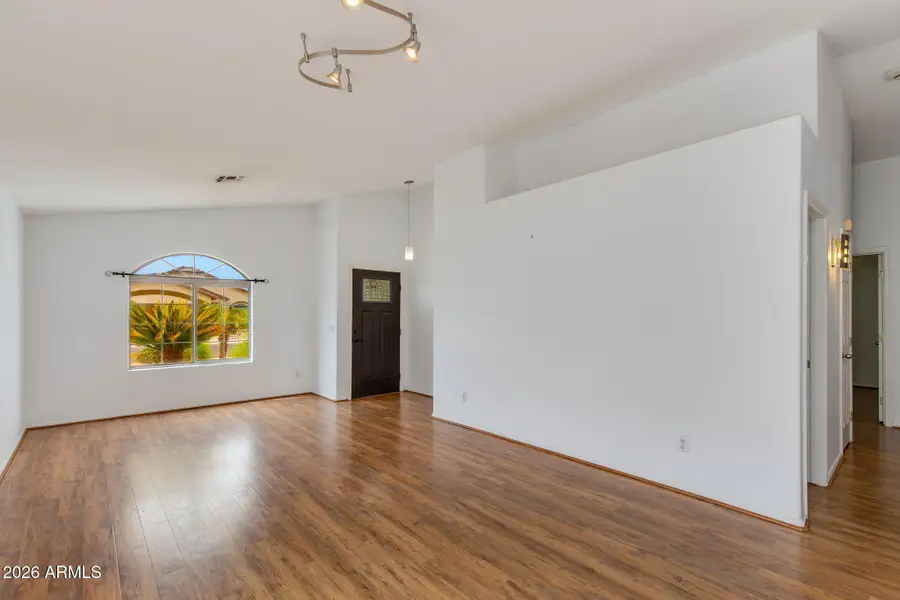 2010 E Aire Libre Avenue, Phoenix, AZ 85022 - #3