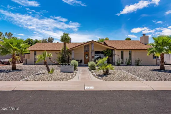 611 E Canterbury Lane, Phoenix, AZ 85022