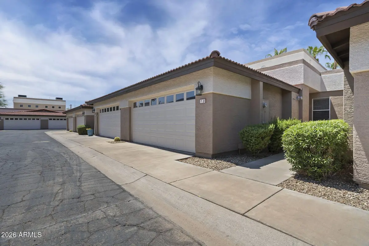 3221 N 37th Street #18, Phoenix, AZ 85018 - #1