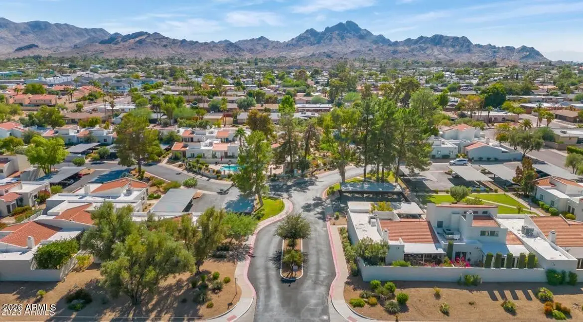 3081 E Cannon Drive, Phoenix, AZ 85028 - #1