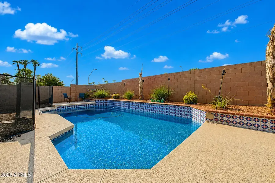 194 W Shannon Street, Gilbert, AZ 85233 - #2