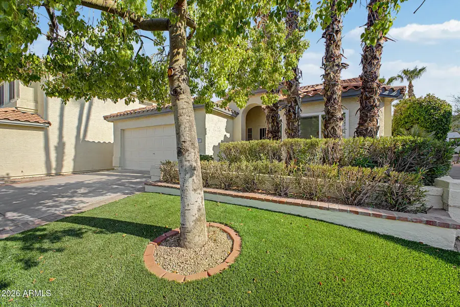 5027 E Vaughn Drive, Phoenix, AZ 85044 - #2
