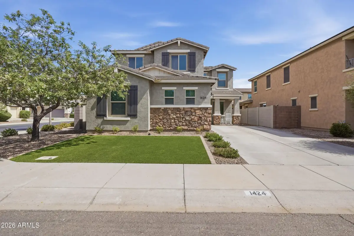 1424 E Goldcrest Street, Gilbert, AZ 85297 - #1