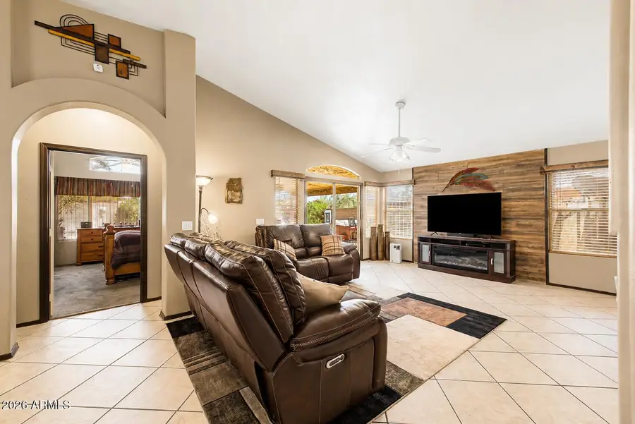 102 W Morrow Drive, Phoenix, AZ 85027 - #3