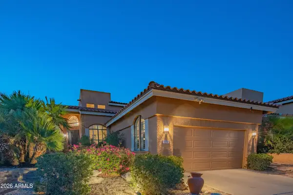 1054 E Shangri La Road, Phoenix, AZ 85020