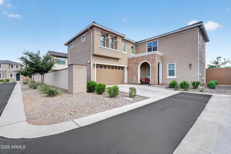 669 S Sanders Drive, Gilbert, AZ 85296 - #2