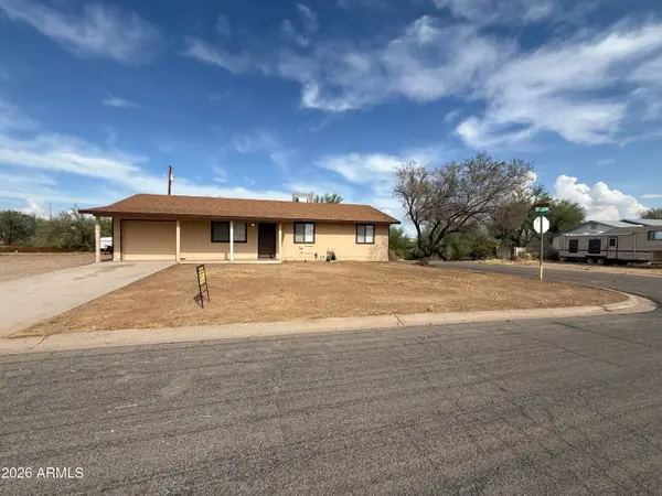 356 Peretz Circle, Morristown, AZ 85342