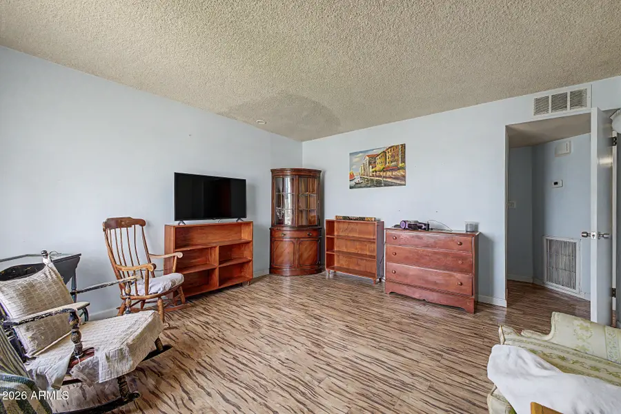 6534 N 43rd Avenue, Glendale, AZ 85301 - #3
