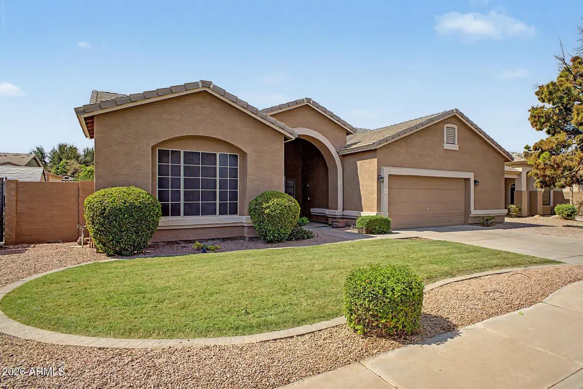 245 E Smoke Tree Road, Gilbert, AZ 85296 - #1