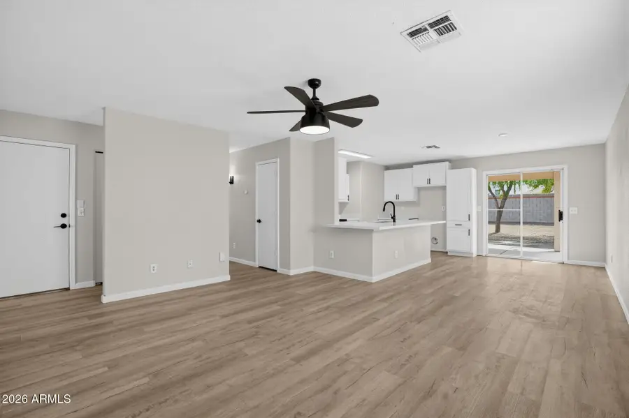 5711 N 73rd Drive, Glendale, AZ 85303 - #3
