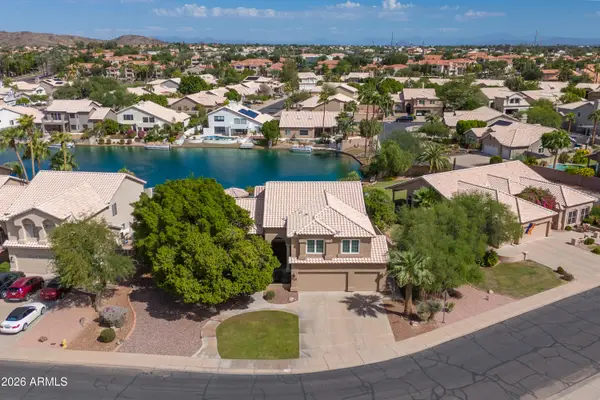 3820 E Amberwood Drive, Phoenix, AZ 85048
