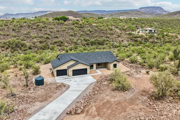 2246 E Manana Road, New River, AZ 85087