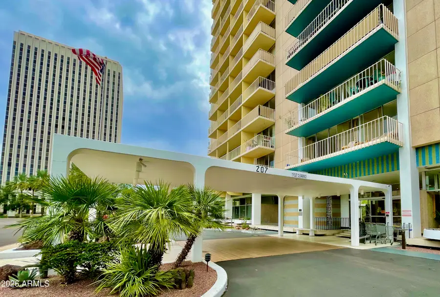 207 W Clarendon Avenue #Unit 22C, Phoenix, AZ 85013 - #2