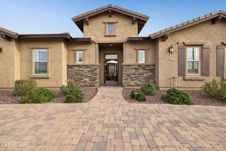 7551 W Saguaro Park Lane, Peoria, AZ 85383 - #2