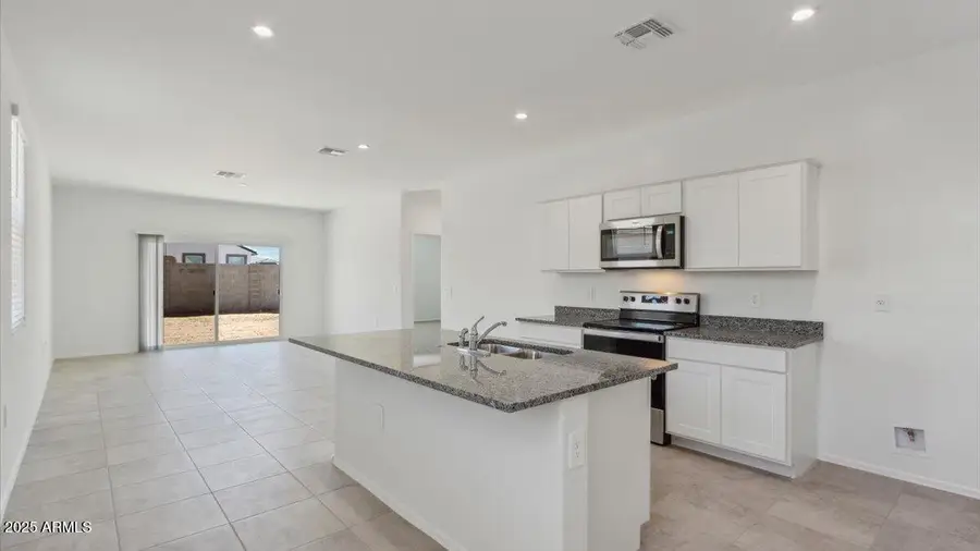 2881 W Sheppard Avenue, Apache Junction, AZ 85120 - #3
