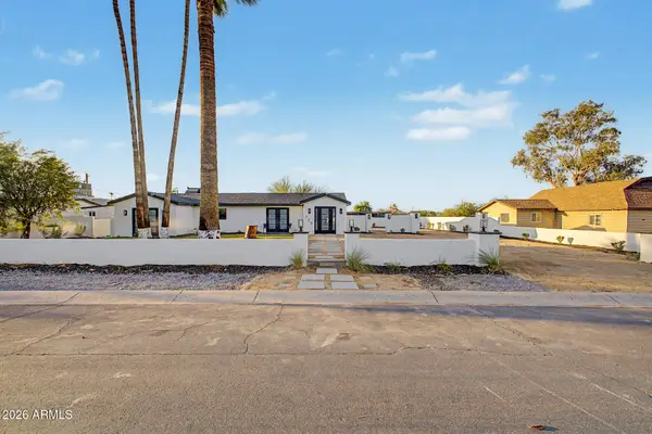 720 E Desert Lane, Phoenix, AZ 85042