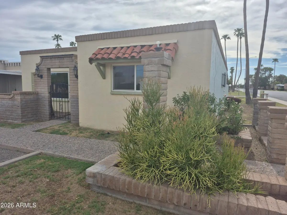 560 N Hobson Plaza, Mesa, AZ 85203 - #1