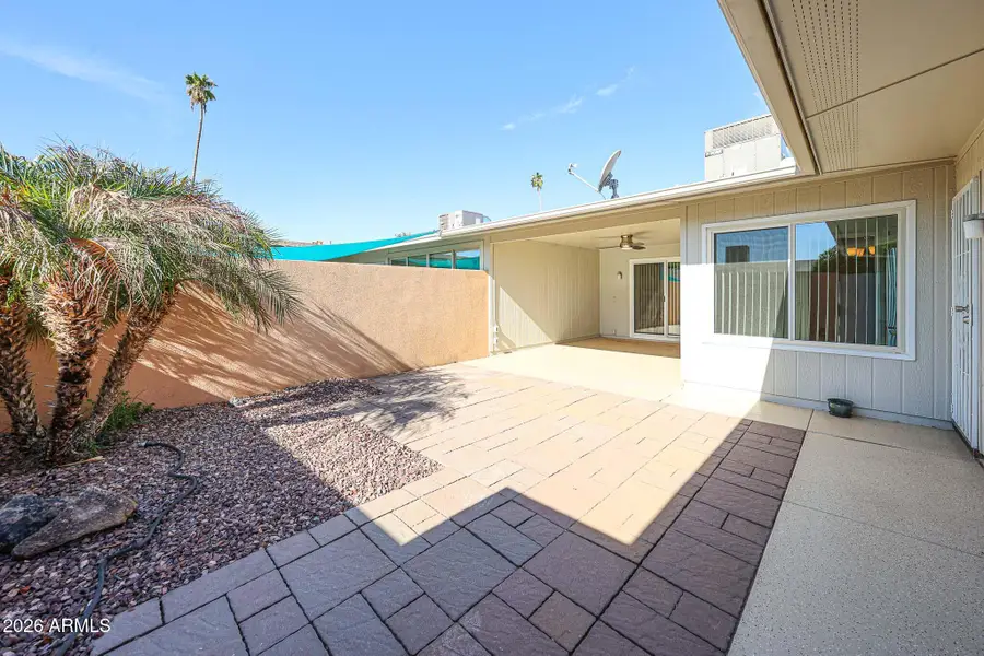 10833 W Santa Fe Drive, Sun City, AZ 85351 - #2