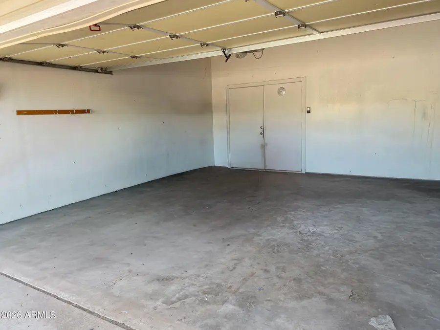 210 W Victoria Circle, Kearny, AZ 85137 - #2