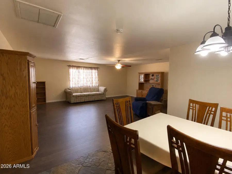 210 W Victoria Circle, Kearny, AZ 85137 - #3