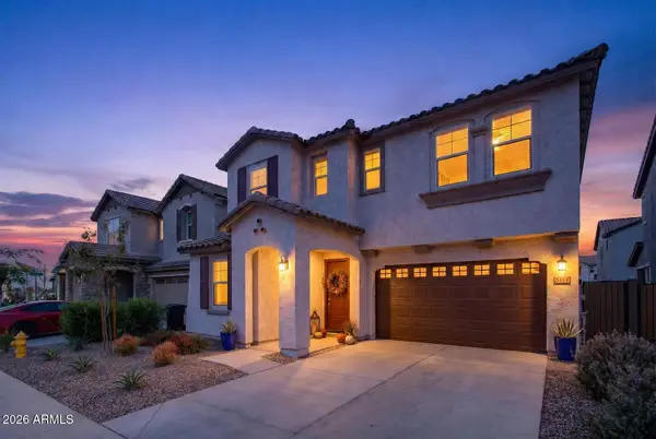 8114 E Petunia Avenue, Mesa, AZ 85212