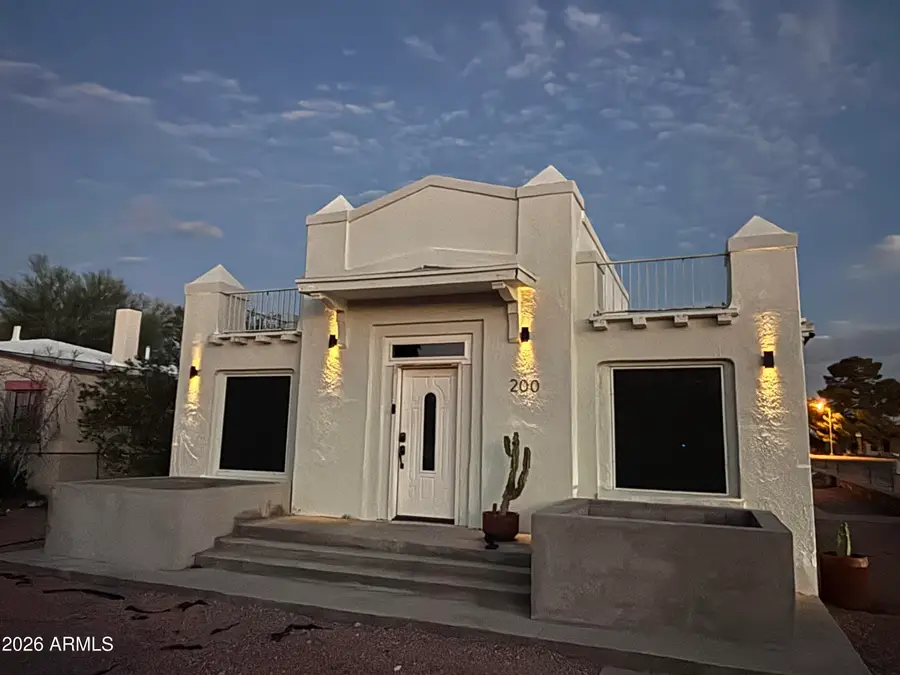 200 W La Mina Avenue, Ajo, AZ 85321 - #2