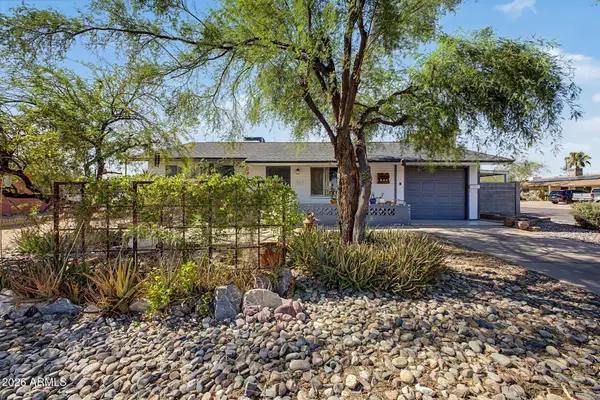 15031 N 24th Place, Phoenix, AZ 85032