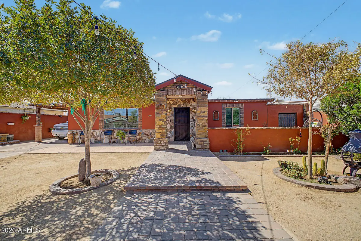 3021 W Villa Street, Phoenix, AZ 85009 - #1