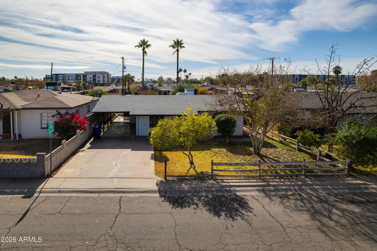 2089 E Don Carlos Avenue, Tempe, AZ 85281 - #1