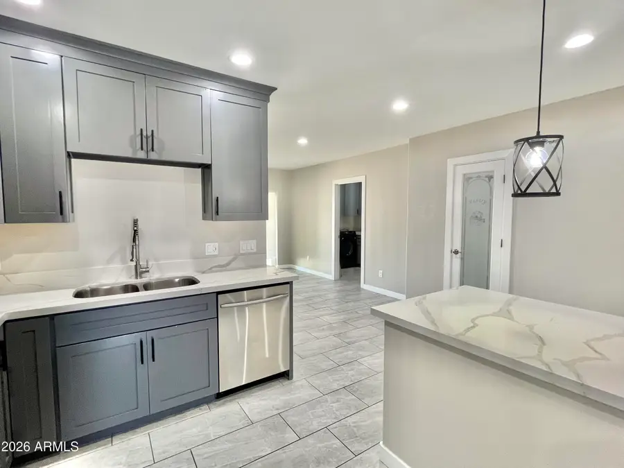 5211 N 8th Place, Phoenix, AZ 85014 - #3