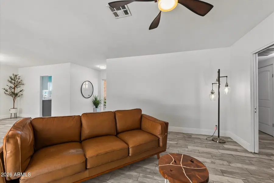 614 N Macdonald --, Mesa, AZ 85201 - #3
