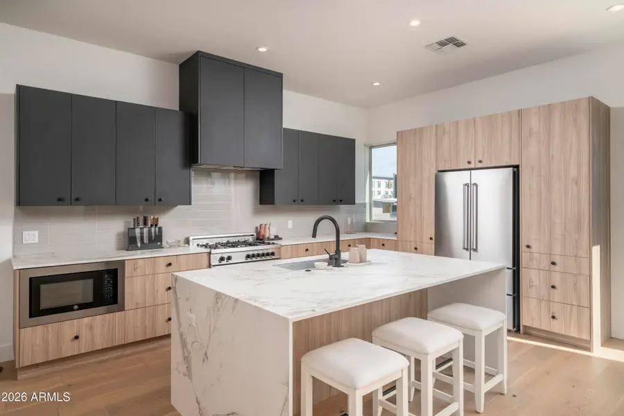 3150 E Glenrosa Avenue #2, Phoenix, AZ 85016 - #2