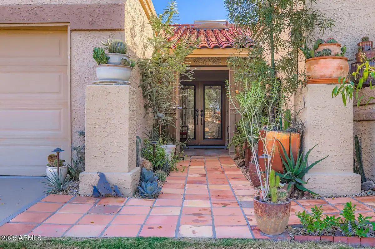10437 E Cochise Avenue, Scottsdale, AZ 85258 - #1