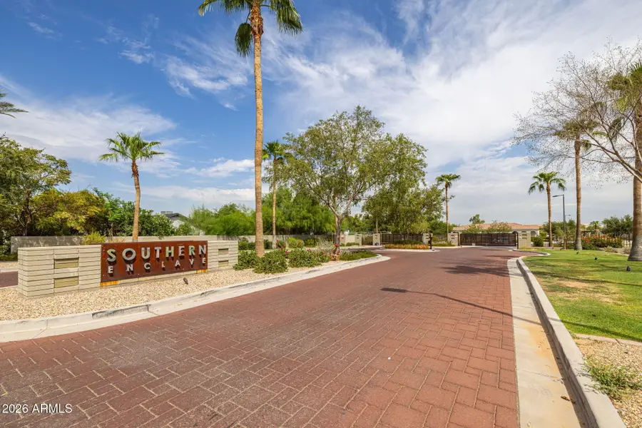 2914 E Sunland Avenue, Phoenix, AZ 85040 - #2