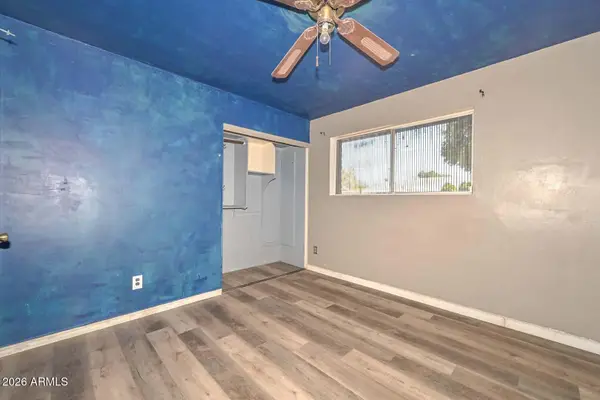 11840 N 49th Avenue, Glendale, AZ 85304