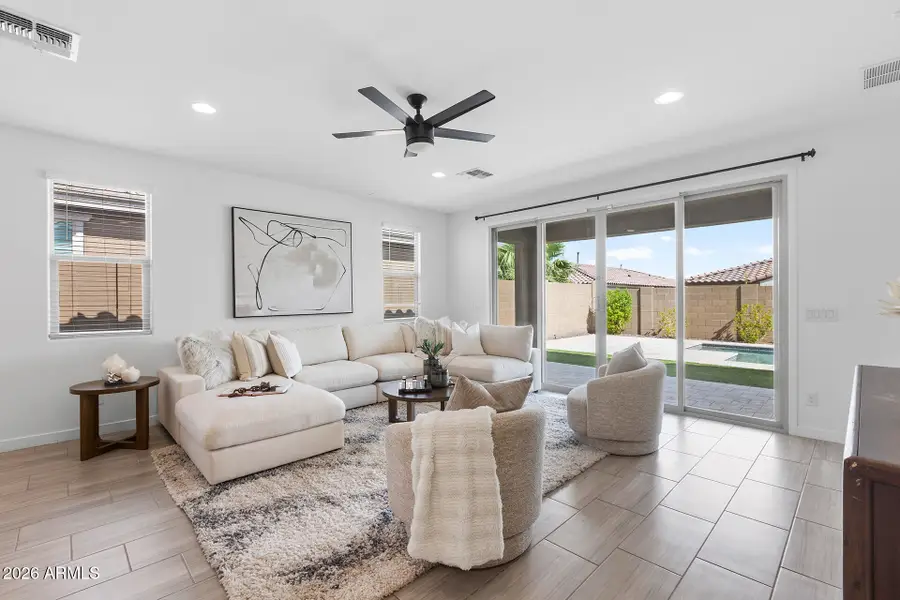 1232 E Irwin Avenue, Phoenix, AZ 85042 - #2