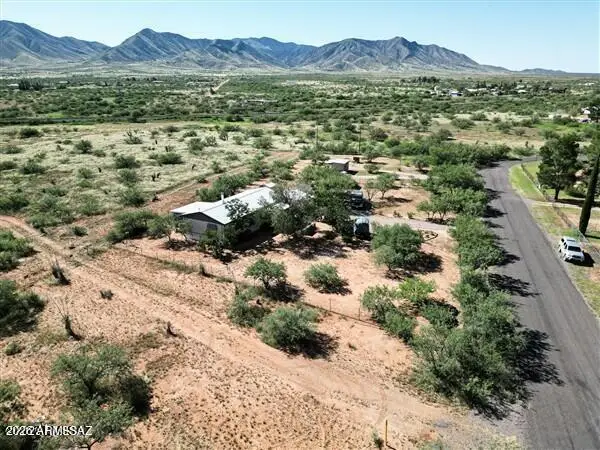 1917 N Montana Road, Dragoon, AZ 85609
