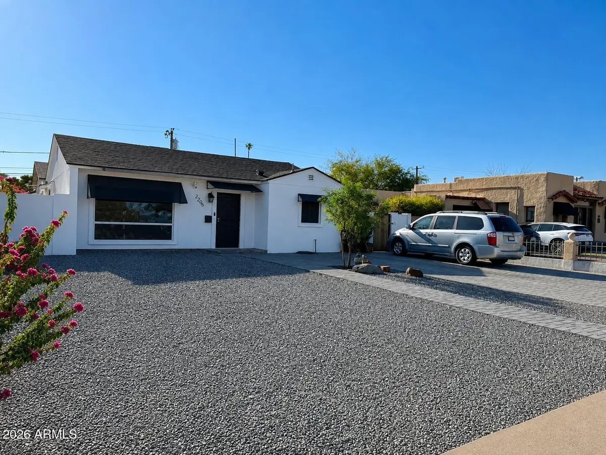 2206 N 15th Avenue, Phoenix, AZ 85007 - #1