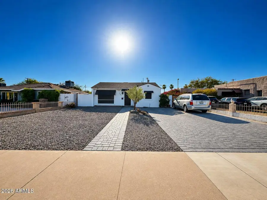 2206 N 15th Avenue, Phoenix, AZ 85007 - #2
