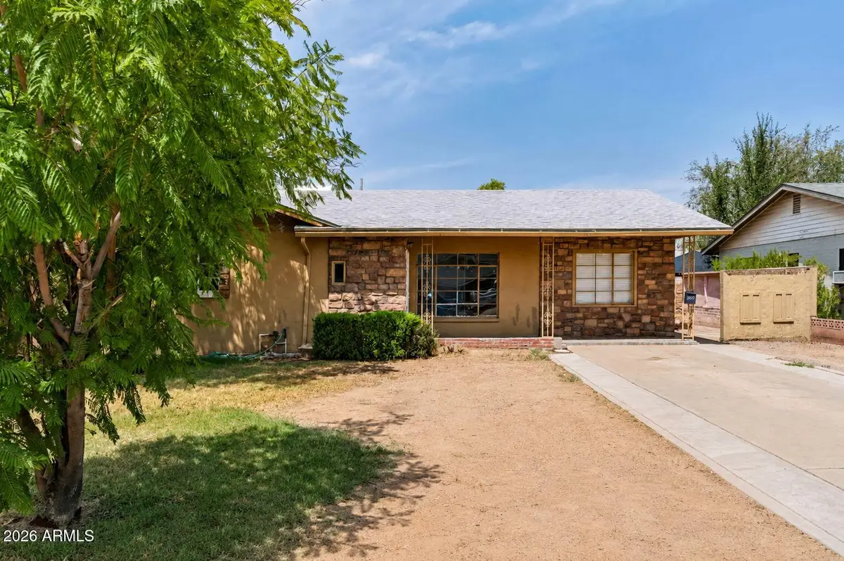 2040 E Whitton Avenue, Phoenix, AZ 85016 - #1