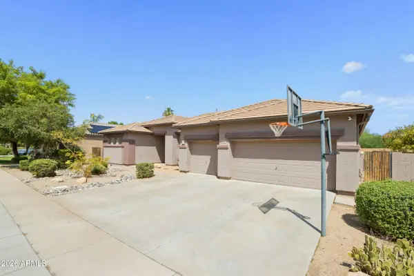 5561 S Wayne Drive, Chandler, AZ 85249