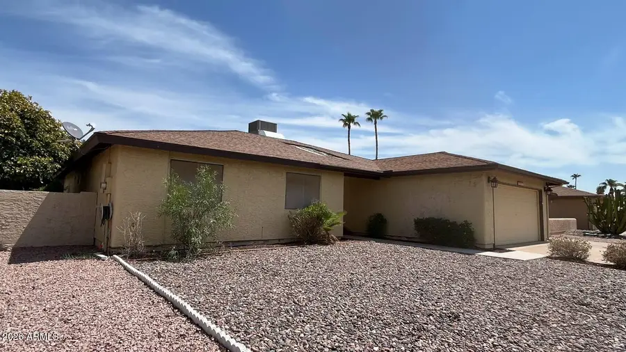 26429 S New Town Drive, Sun Lakes, AZ 85248 - #2