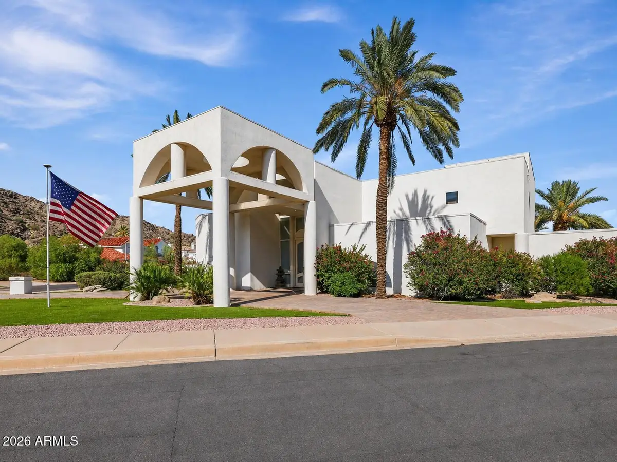 3307 E Kachina Drive, Phoenix, AZ 85044 - #1